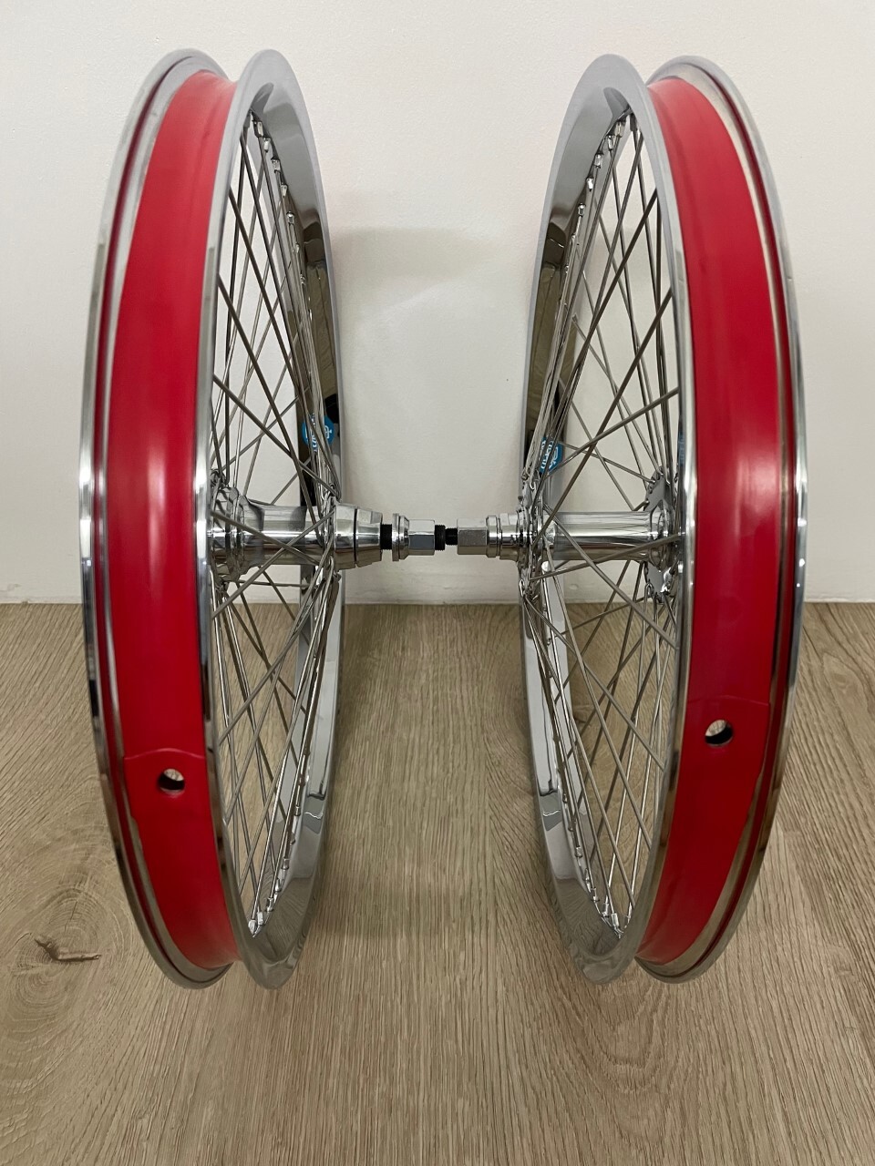 haro lineage wheels
