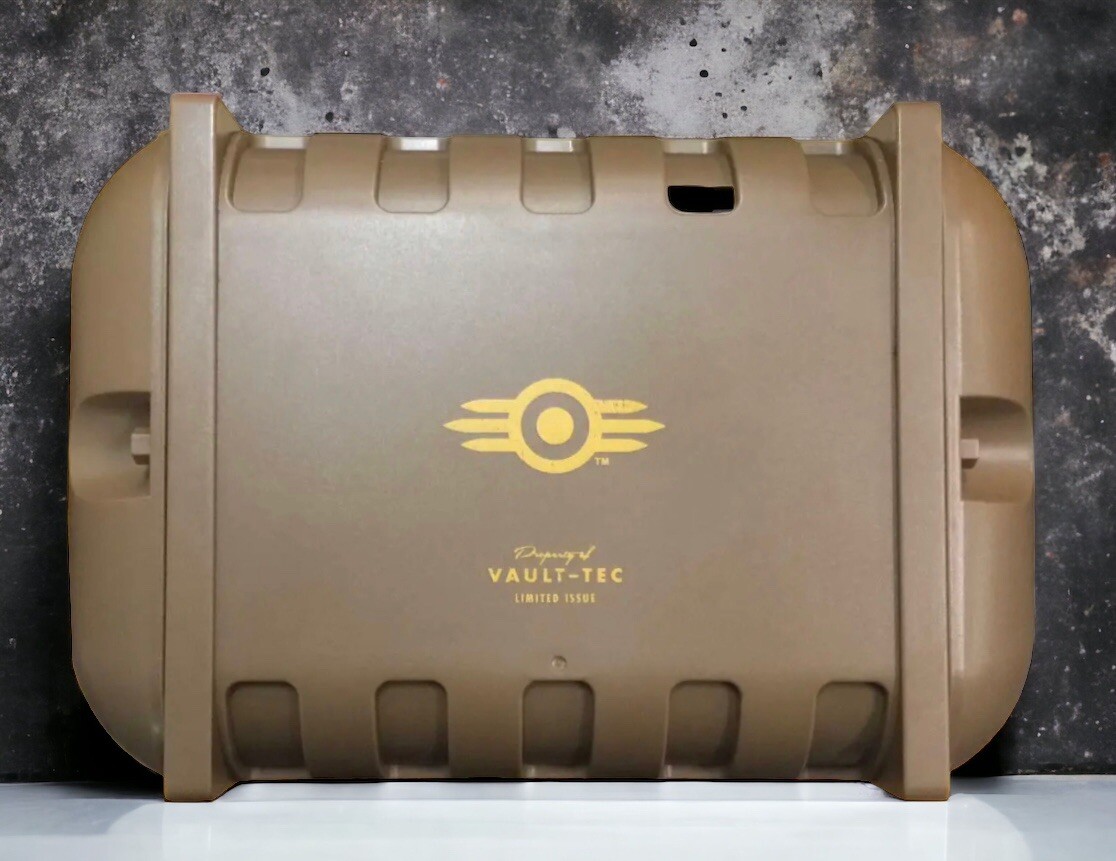 Fallout 4 Collectors Edition Pip Boy 3000 IV Case ONLY NO Fallout 4 Collectors Edition Pip Boy 3000 IV Case ONLY NO