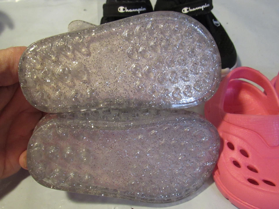 3 pares de sandálias Champion Wonder Nation sapatos infantis femininos tamanho 3 B33M - Imagem 4 de 4