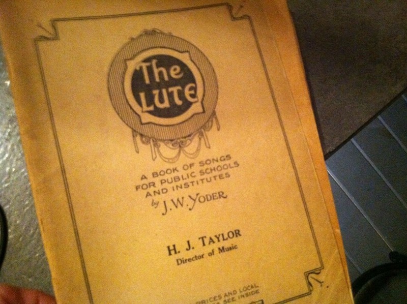 OLD WORN ANTIQUE  HYMNAL  MUSIC BOOK THE LUTE 1927  BOX149