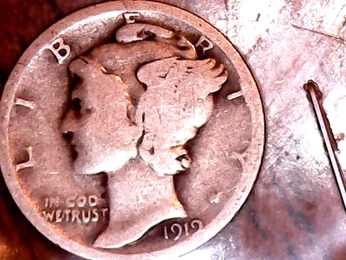 1919-D SILVER MERCURY DIME - GRADES "GOOD"