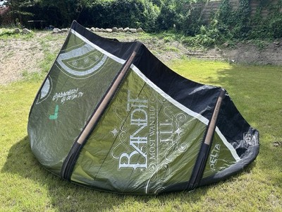 F-One Bandit Kite 9qm Komplettset mit Bar + Bag Kitesurfen Anfänger