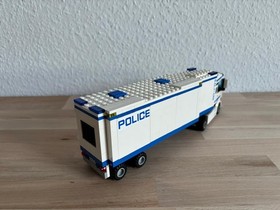 LEGO&reg; City Police Surveillance Truck / Set 60044 7235 7235 | Used