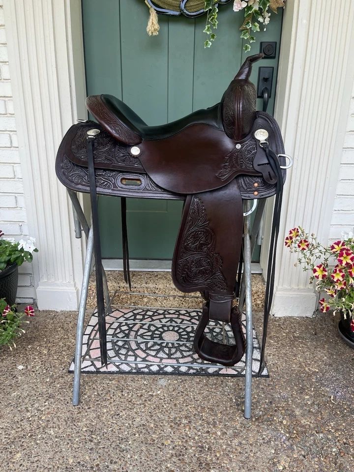 Circle Y High Horse Mineral Wells Trail Saddle- 15”- Used in Great Condition! - Image 1 of 4