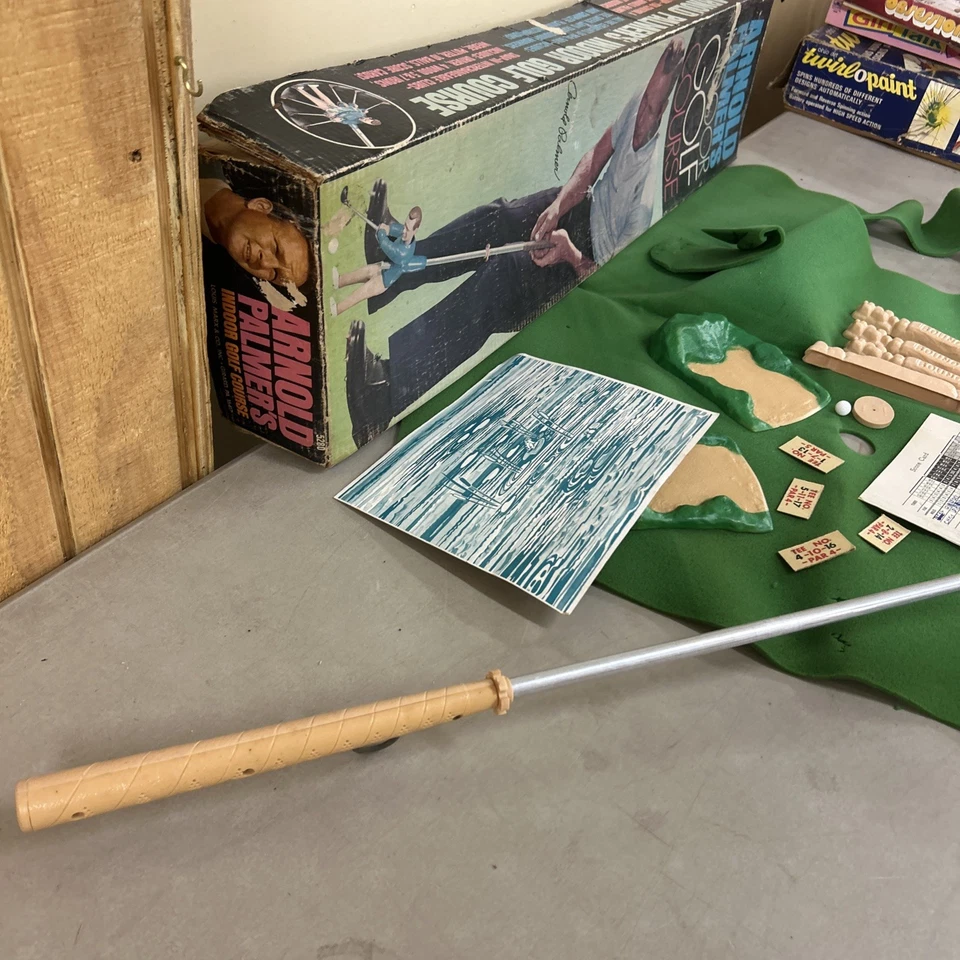 Vintage 1968 Arnold Palmer's Indoor Golf Course Game MARX 5280 Large - Image 4 of 4