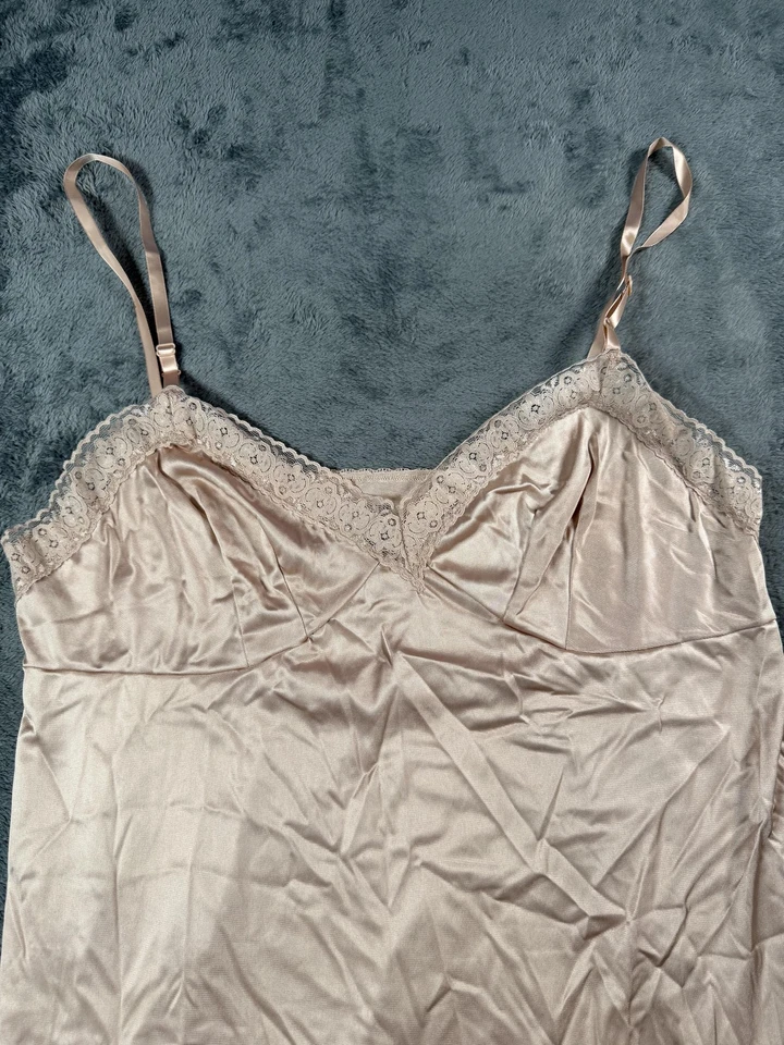 Lencería Vassarette Slip para mujer 40 dorados encaje ribete nailon camisón correas EE. UU. Foto 2 de 4