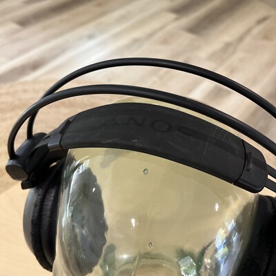 SONY MDR-CD770 Digital Reference Headphones - Vintage (Worn Pads
