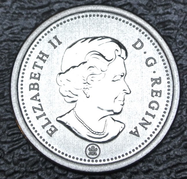 2011 RCM PRIVY CANADA - 10 CENTS - NICKEL PLATED STEEL - Elizabeth