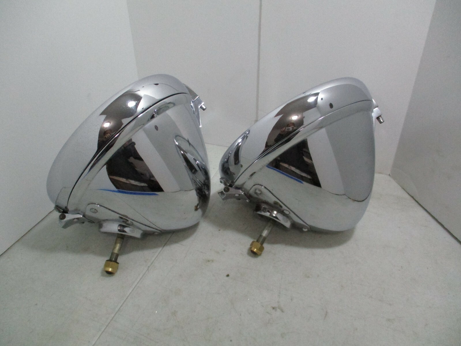 Lucas R100 sealed beam headlights Rolls-Royce 25/30, Wraith, PIII &Silver Wraith