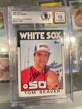 1986 TOPPS #390 TOM SEAVER CHICAGO WHITE SOX SIGNED BASEBALL CARD BECKETT 10