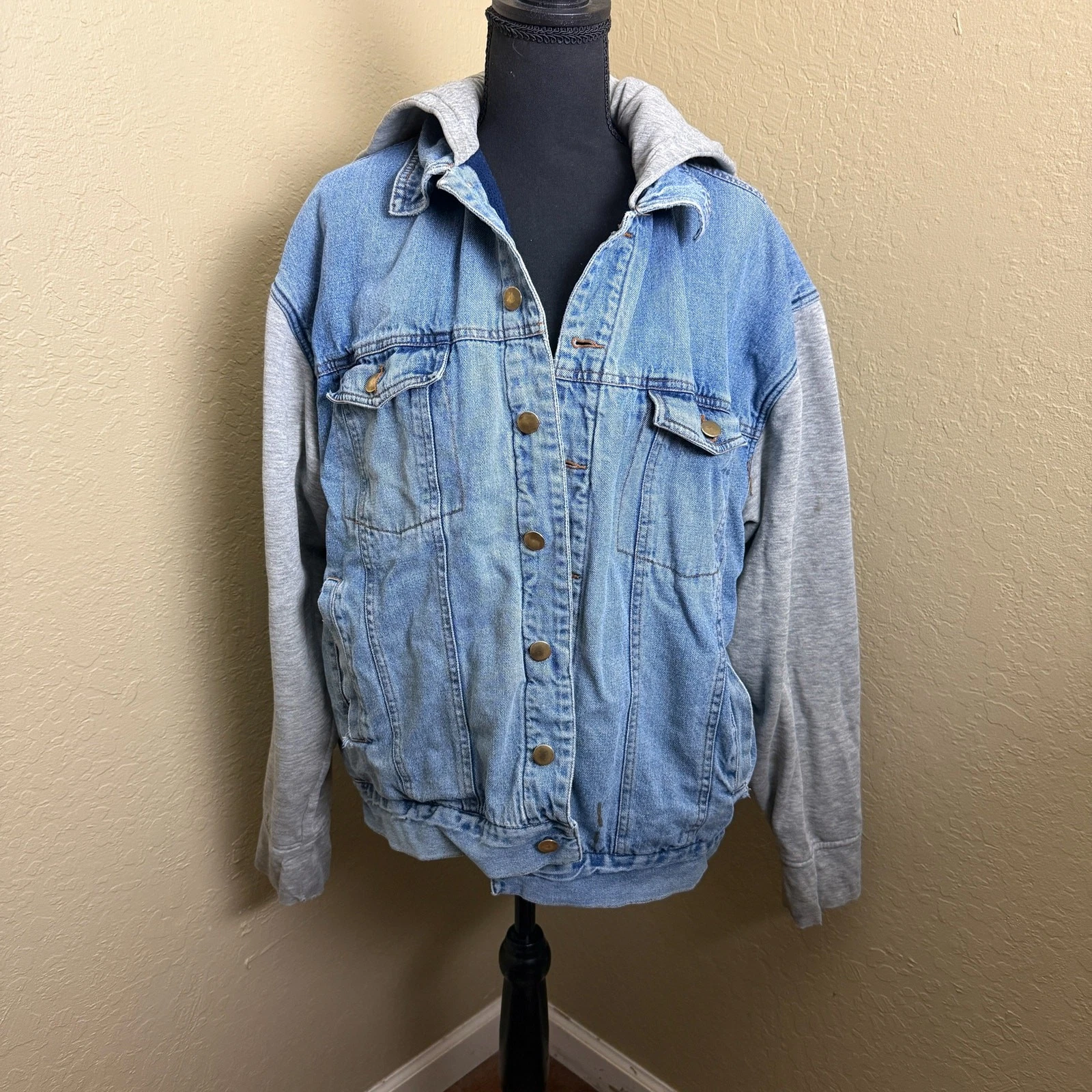NYC Vintage Denim Jacket Hoodie Combo Blue Jean Gray Hood Mens L
Opens in a new window or tab