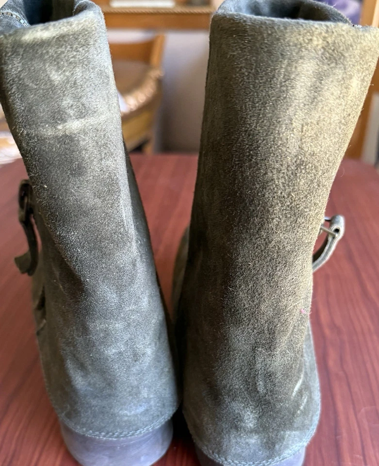 Vtg Nine West Vathomasa Fold Over Ankle boots Women’s size 10M Olive Green Suede - Image 4 of 4