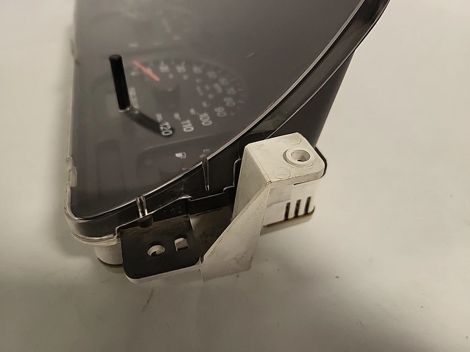 2000 - 2001 ISUZU TROOPER INSTR SPEEDOMETER CLUSTER MILES 184168 OEM. QQ1 Foto 4 de 4