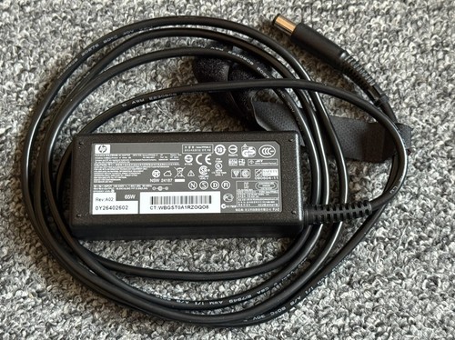ORIGINAL HP LAPTOP NOTEBOOK LADEGERÄT 18,5V - 3,5A 65W 090604-11