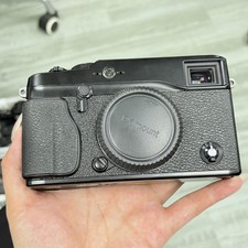 Fujifilm X-Pro1 16.3MP Mirrorless Digital Camera Only Body English - 90%New