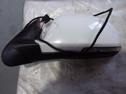 SKODA OCTAVIA LEFT DOOR MIRROR 1Z, AMBIENTE/RS, MANUAL FOLD, NON SURROUND LIGHT