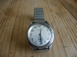 ancienne montre aurore quartz | eBay | Montre, Montre ancienne montre aurore quartz | eBay | Montre, Montre