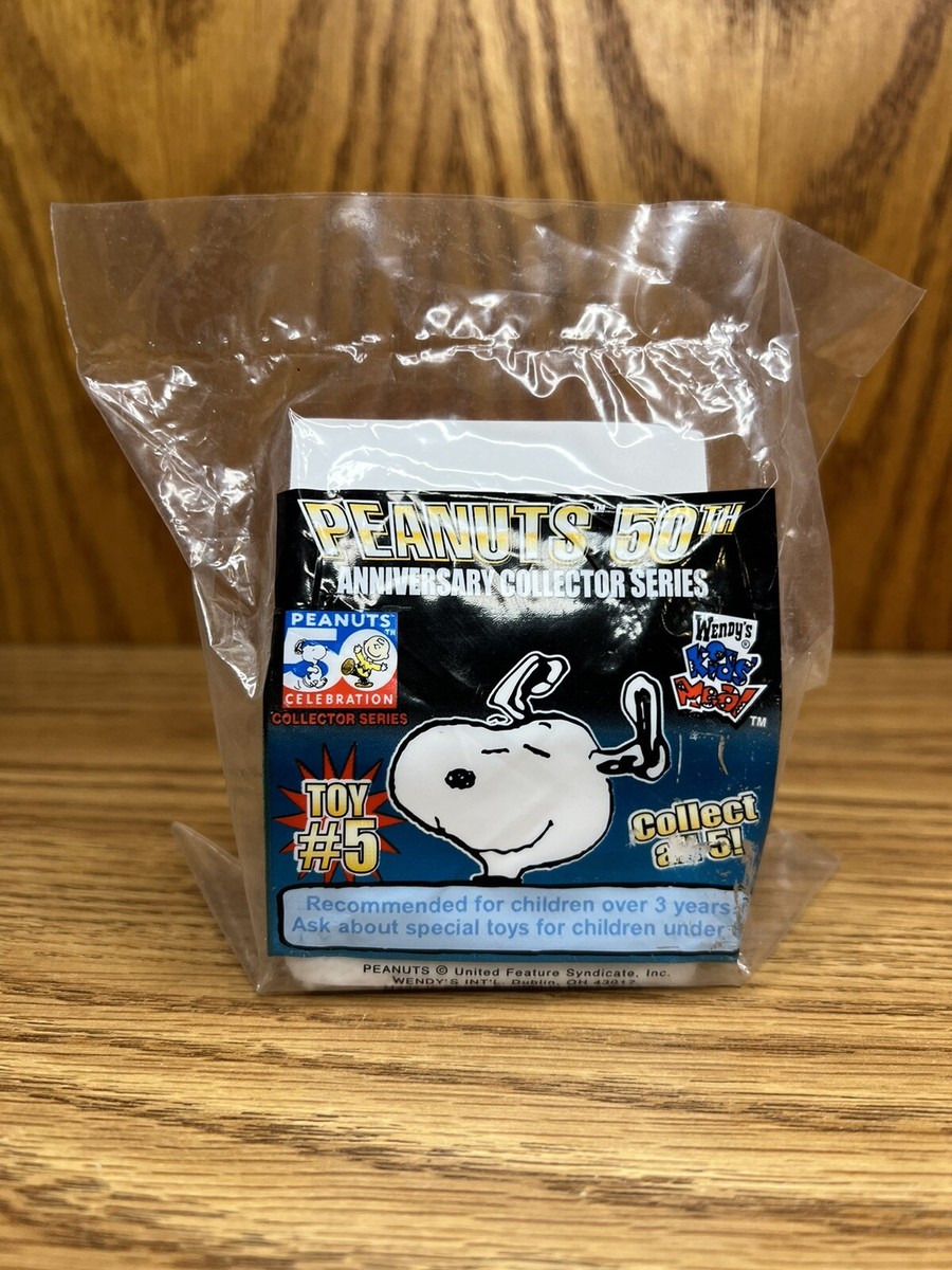 ウォークマン SNOOPY 65th Anniversary Collectin Peanuts 50th Anniversary Collector Series Wendy's Kids Meal