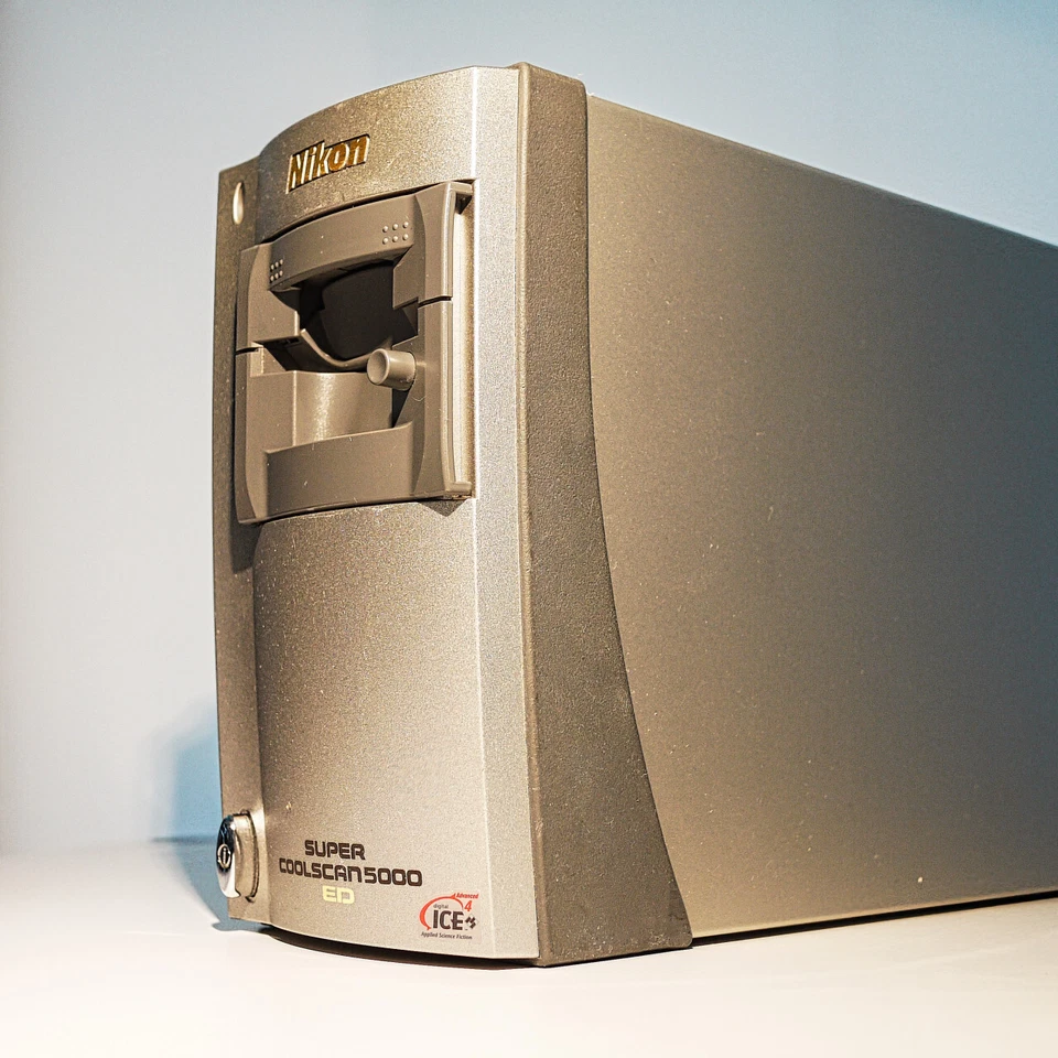 Nikon Coolscan 5000 ED LS-5000 ED & Zubehör *** wie neu *** - Bild 4 von 4