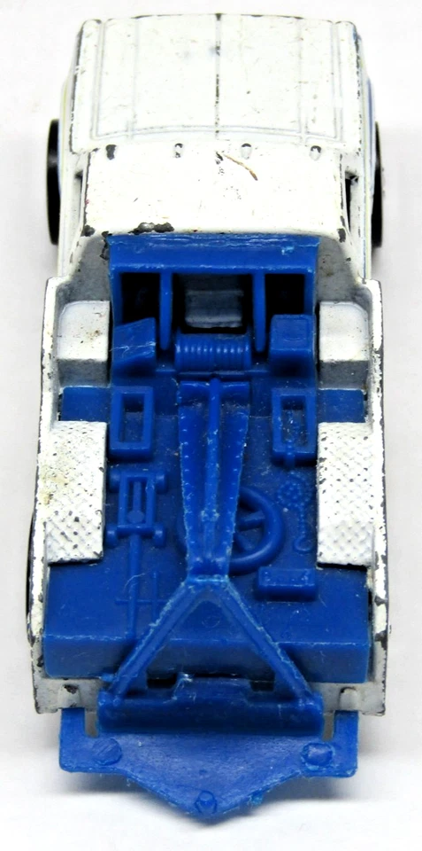 Литой винтажный буксировщик 1974 Hot Wheels Larry's 24 часа белый 1:64 - Изображение 4 из 4