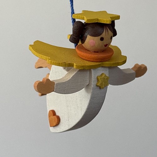 Floating Angel Handcrafted Ornament Graupner Holzminiaturen Family Erzgebirge - Picture 3 of 15