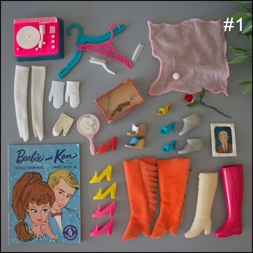 🤩#1 LOT Barbie Friends Shoes Gloves Jewelry Accessories Japan Vtg 1960s+🎁