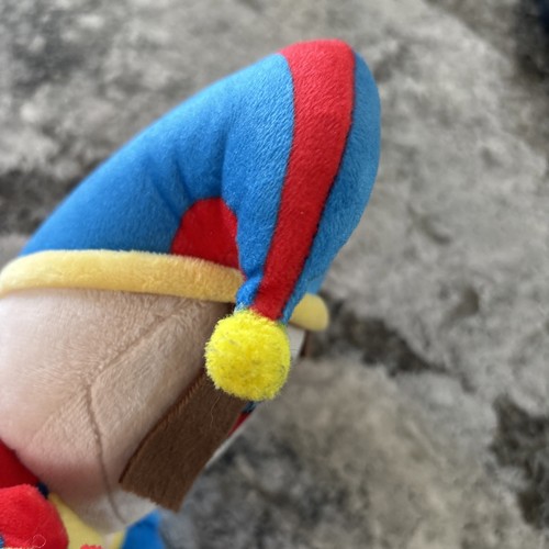 The Amazing Digital Circus - Pomni Plush 9” - Picture 6 of 7