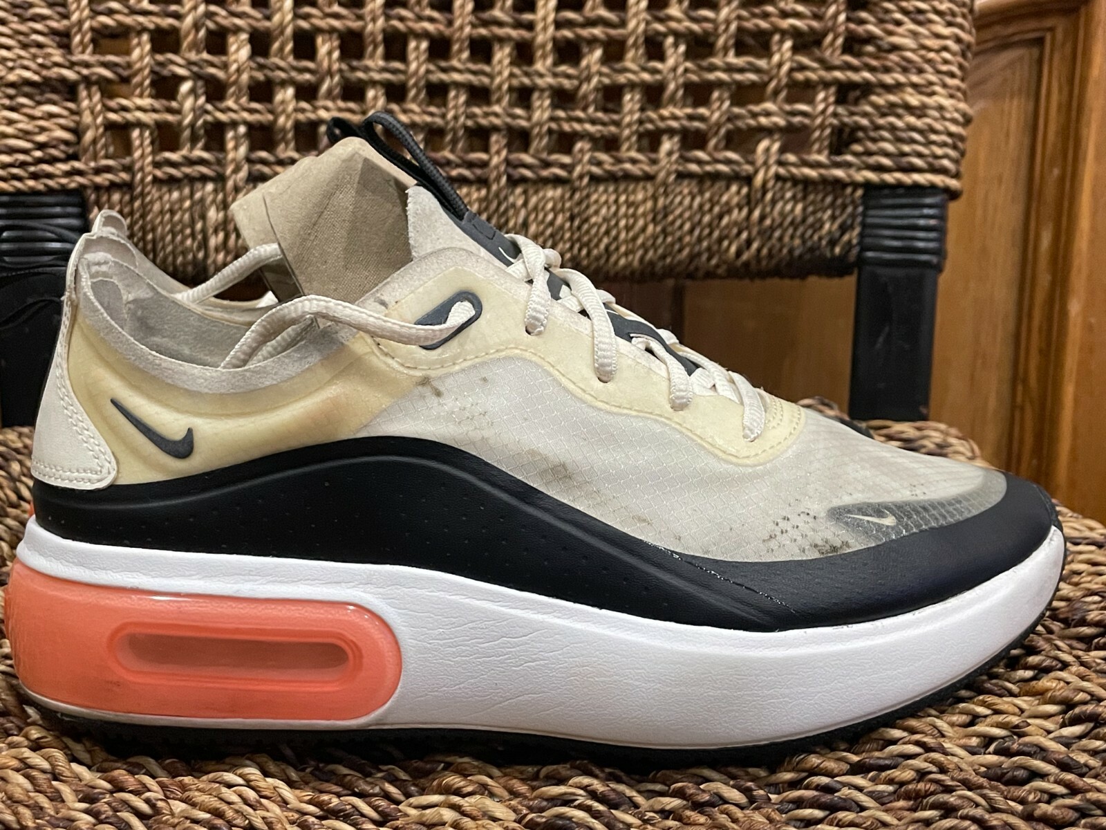 nike dia ivory