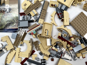 LEGO Star Wars: Mos Eisley Cantina 75052 - Listing #2