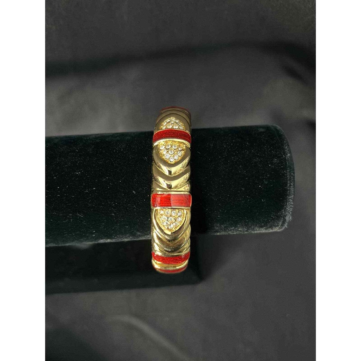 Joan Rivers Red and Gold Enamel Bangle Watch Joan Rivers Ladybug Watch/bracelet/earring Set Red Black  main image 4