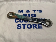 Matco Tools USA 5/8" x 11/16" 12 Point Double Box Ratcheting Wrench WR20222