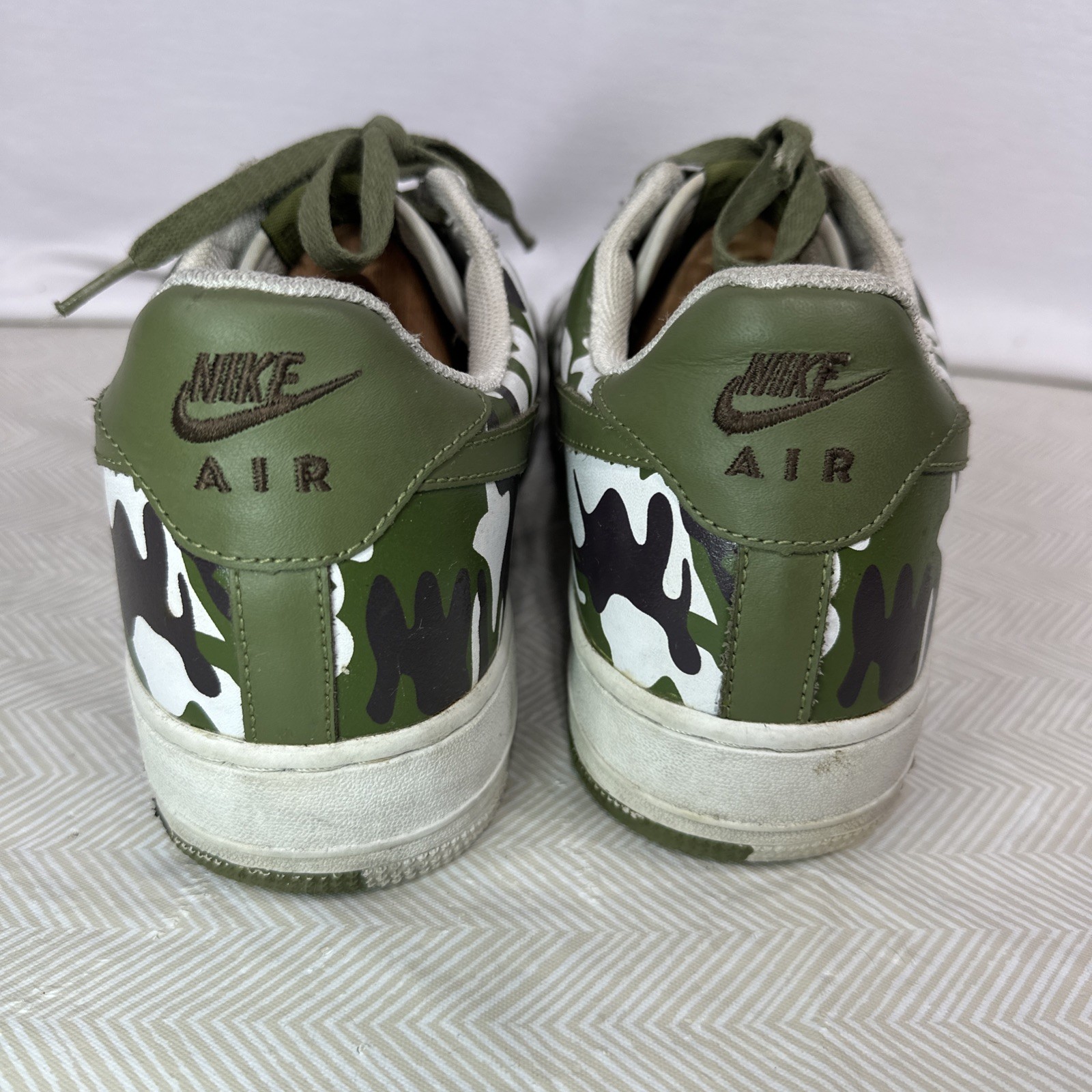 NIKE AIR FORCE 1 CAMO Size 12 306353 131 White Green Sneakers 2004 Low Top Shoe thumbnail 3