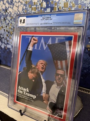 * CHRISTMAS GIFT PRESENT CGC 9.8 Attack On Trump Fist Pump COLLECTOR'S EDITION *