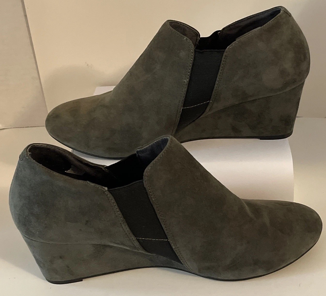 Vionic Elevated Stanton Orthotic Suede Boots Wedg… - image 1