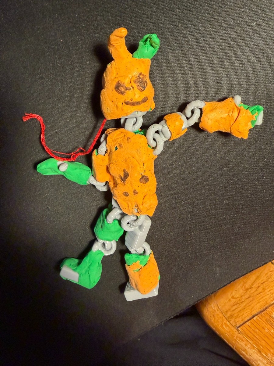 3D Printed Spring Trap - FNAF - Air Dry Clay - Removable Mask