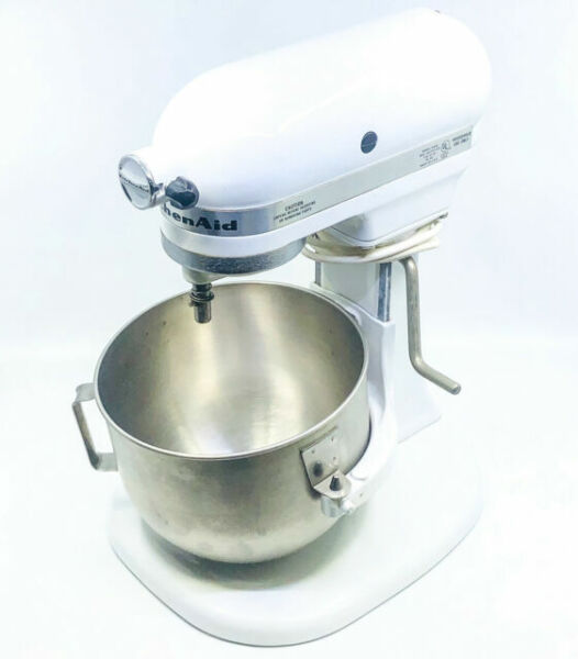 KitchenAid Mixer, Model K5SS, With Stainless Steel Bowl And Three  Attachments #177431