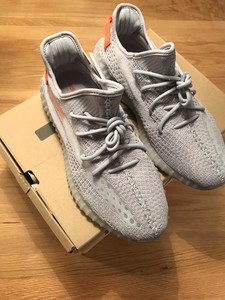 yeezy boost con luz