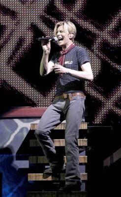 David Bowie Performing On The First Night Of 'A Reality Tour' At T- Old Photo 16