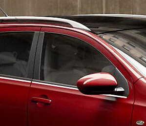 Baguette chromée de contour pour Nissan Qashqai +2, look brillant pour les trajets en famille