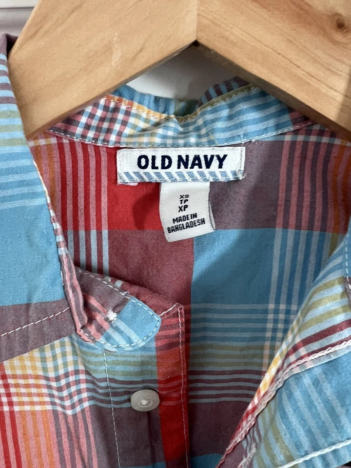 Boys OLD NAVY Sz XS Blue, Red, Yellow Short Sleeve Plaid Button-Up Shirt Lion - Image 2 of 4