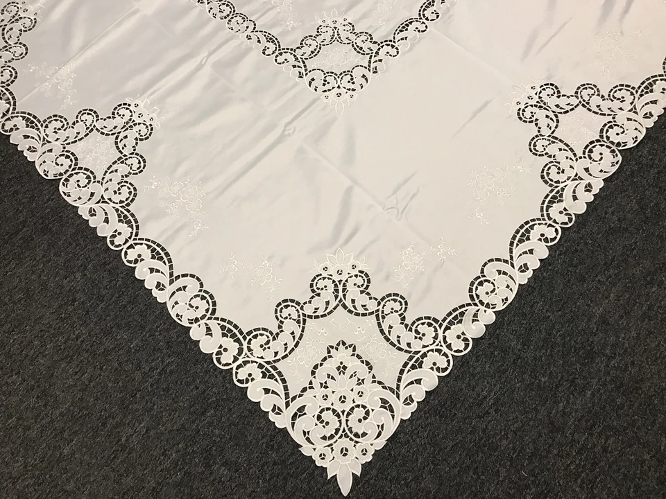 White Embroidered Embroidery Cutwork Tablecloth 72x126" Wedding Bridal 12 Napkin - Image 4 of 4