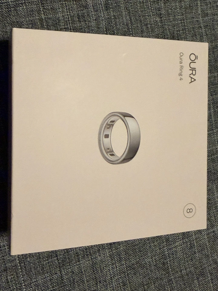 Oura Ring Gen 4 Silver Size 8 New in Box Sealed - Image 4 of 4