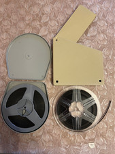 2 BOBINE DA 120 METRI CON CUSTODIA CON FILMATI 1 SUPER 8 + 1 DA 8mm NORMALE