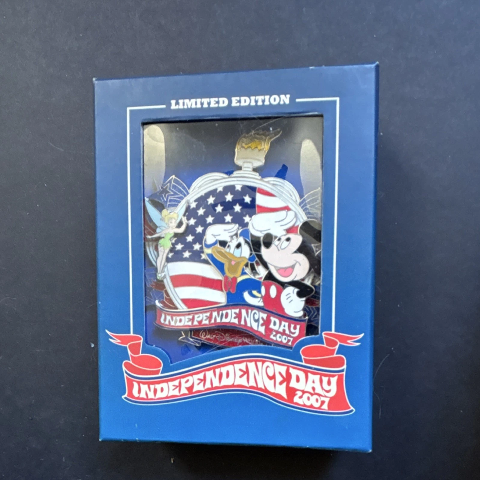 Disney 2007 Limited Edition Pin Mickey Mouse Donald Duck