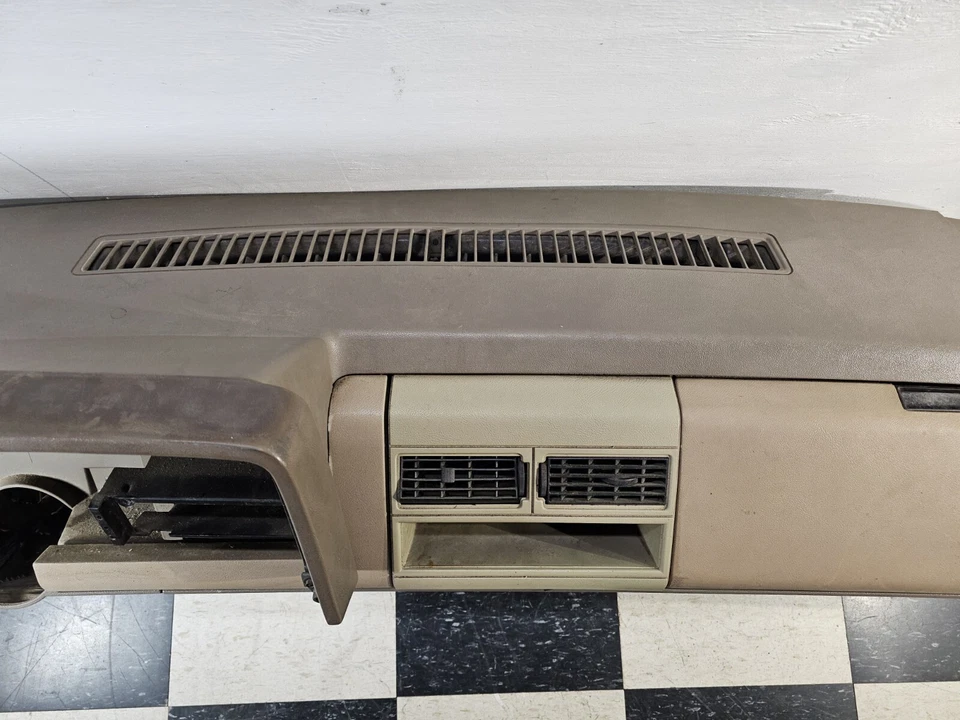 Chevrolet Silverado GMC Sierra Dash C1500 K1500 1988-94 marco de tablero marrón Foto 3 de 4