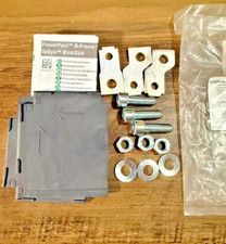 LV426940 Schneider Electric Spreaders Set ComPact NSXm