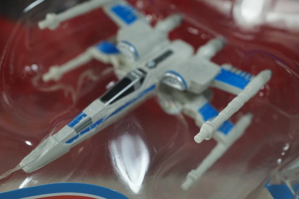 Hot Wheels Star Wars Resistance X-Wing First Order Transporter Diecast Model MOC - Image 4 of 4