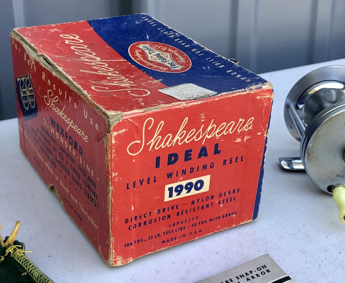 Vintage Shakespeare True Blue 1956 Level Fishing Reel w/ Box