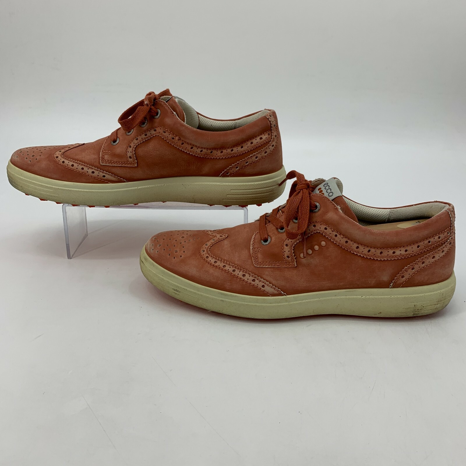 ecco wingtip golf shoes
