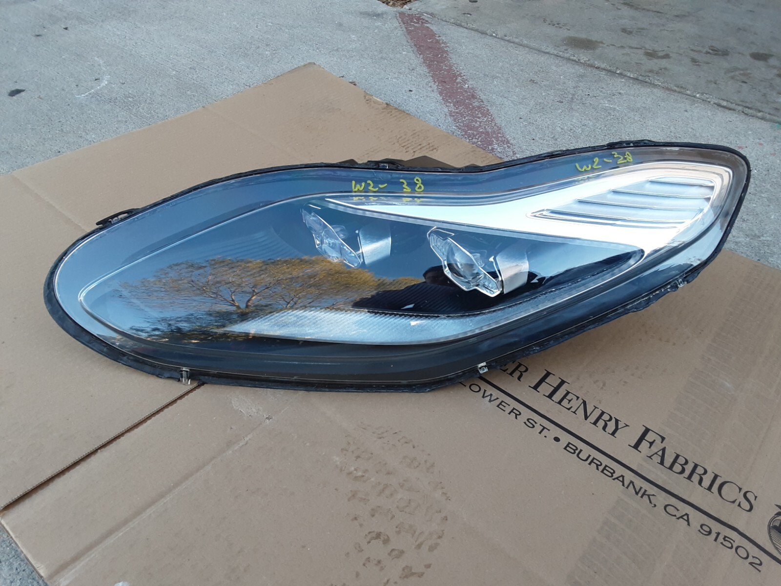 Front Left Driver Headlight Headlamp Assembly HY53-13W030-C Aston Martin